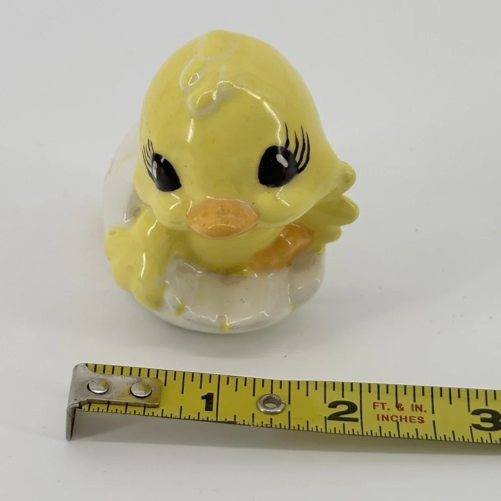 Vtg Bundl Chicks In An Egg And Easter Decor Chick/Duck Hand Painted - Beautiful!